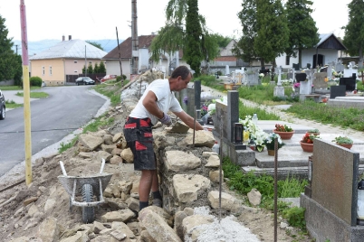 Oprava cintorínskeho múra [19.06.2018]