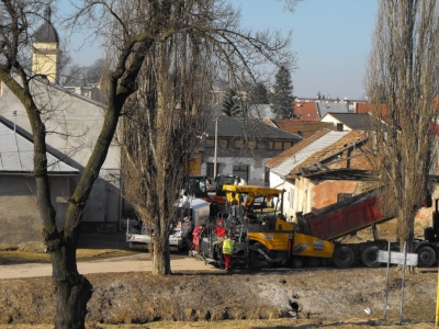 Nová cesta na Vajanského ulici [08.06.2011]