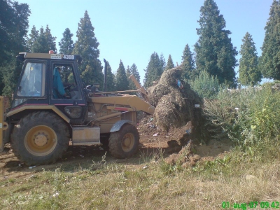 Úprava okolia cintorína, príprava na rozšírenie [26.07.2010]
